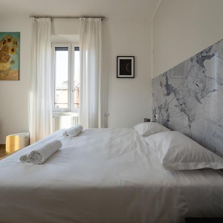 Rrrapido Holy Suites And Rooms - Via Sardegna Milano Eksteriør billede