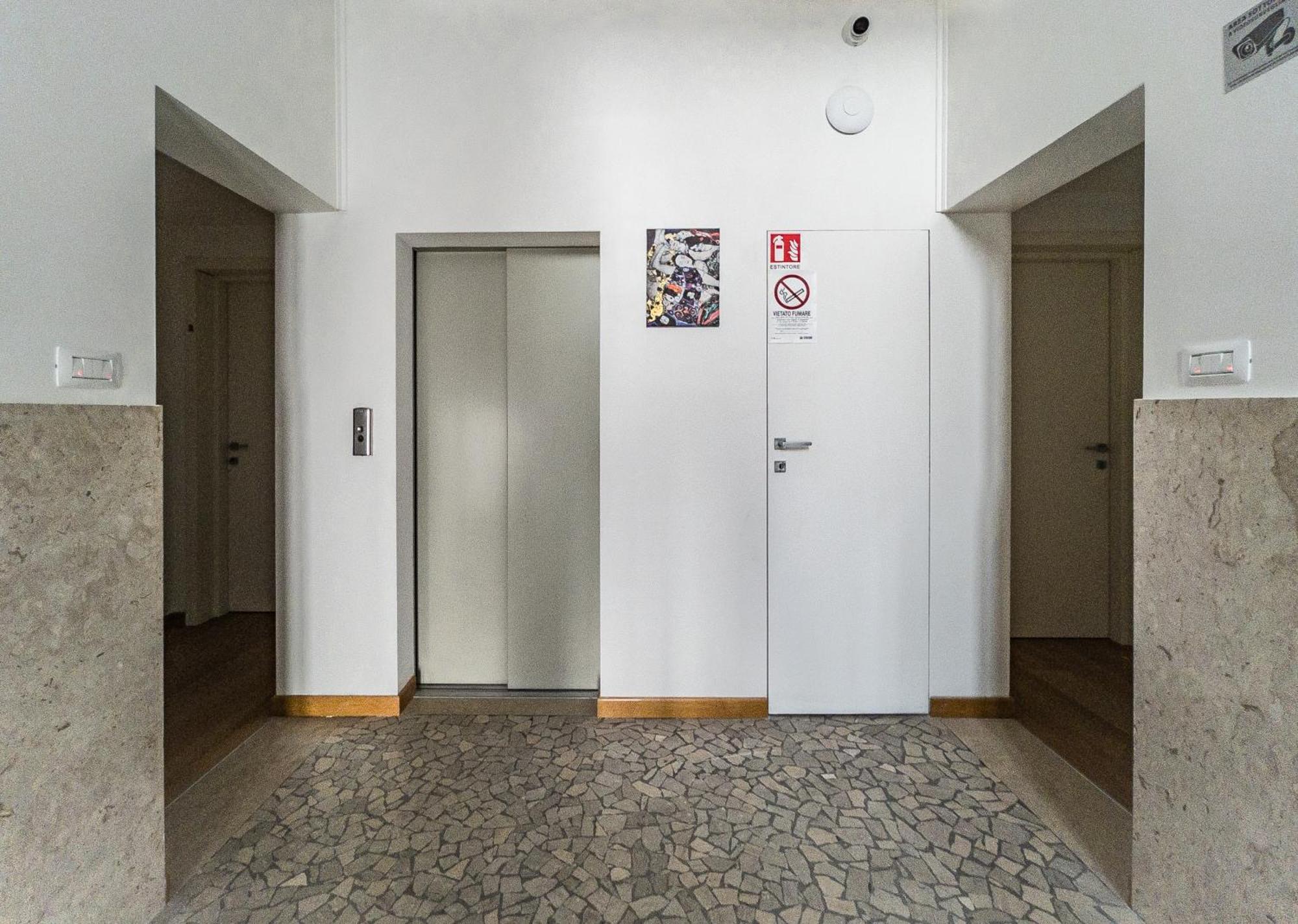 Rrrapido Holy Suites And Rooms - Via Sardegna Milano Eksteriør billede