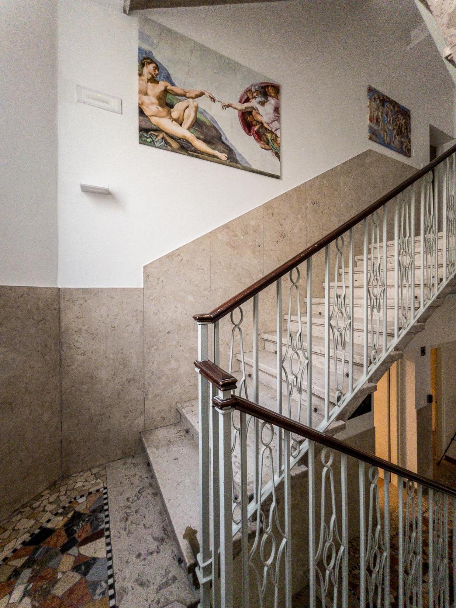 Rrrapido Holy Suites And Rooms - Via Sardegna Milano Eksteriør billede