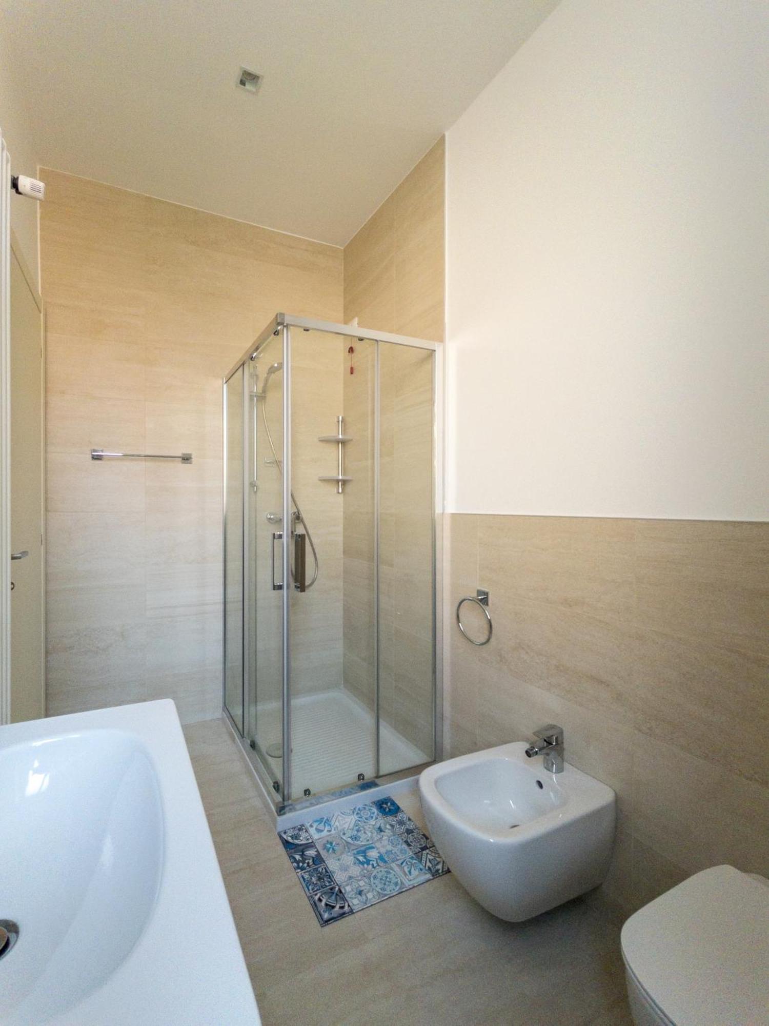 Rrrapido Holy Suites And Rooms - Via Sardegna Milano Eksteriør billede