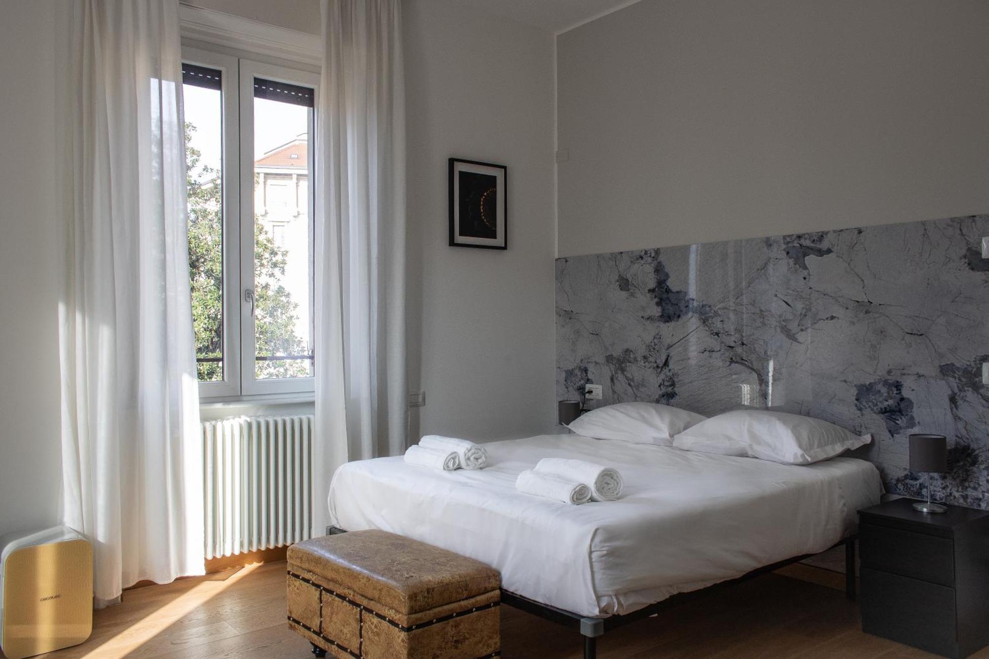 Rrrapido Holy Suites And Rooms - Via Sardegna Milano Eksteriør billede