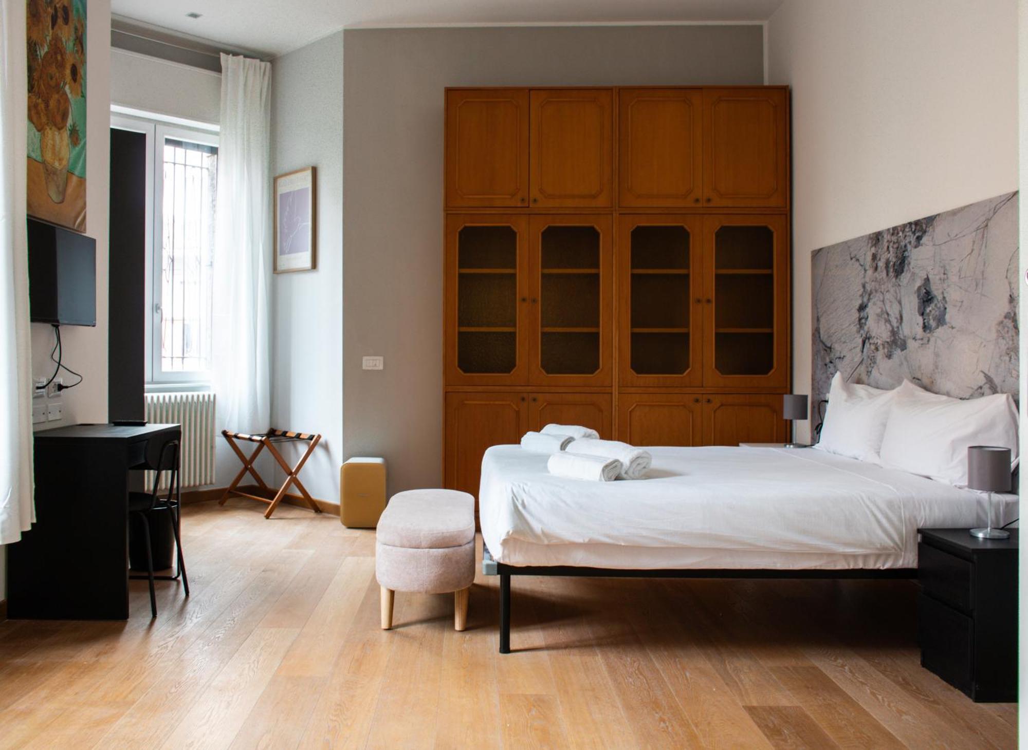 Rrrapido Holy Suites And Rooms - Via Sardegna Milano Eksteriør billede
