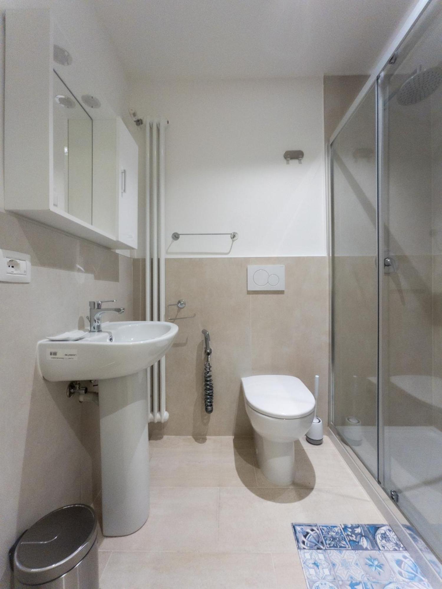 Rrrapido Holy Suites And Rooms - Via Sardegna Milano Eksteriør billede