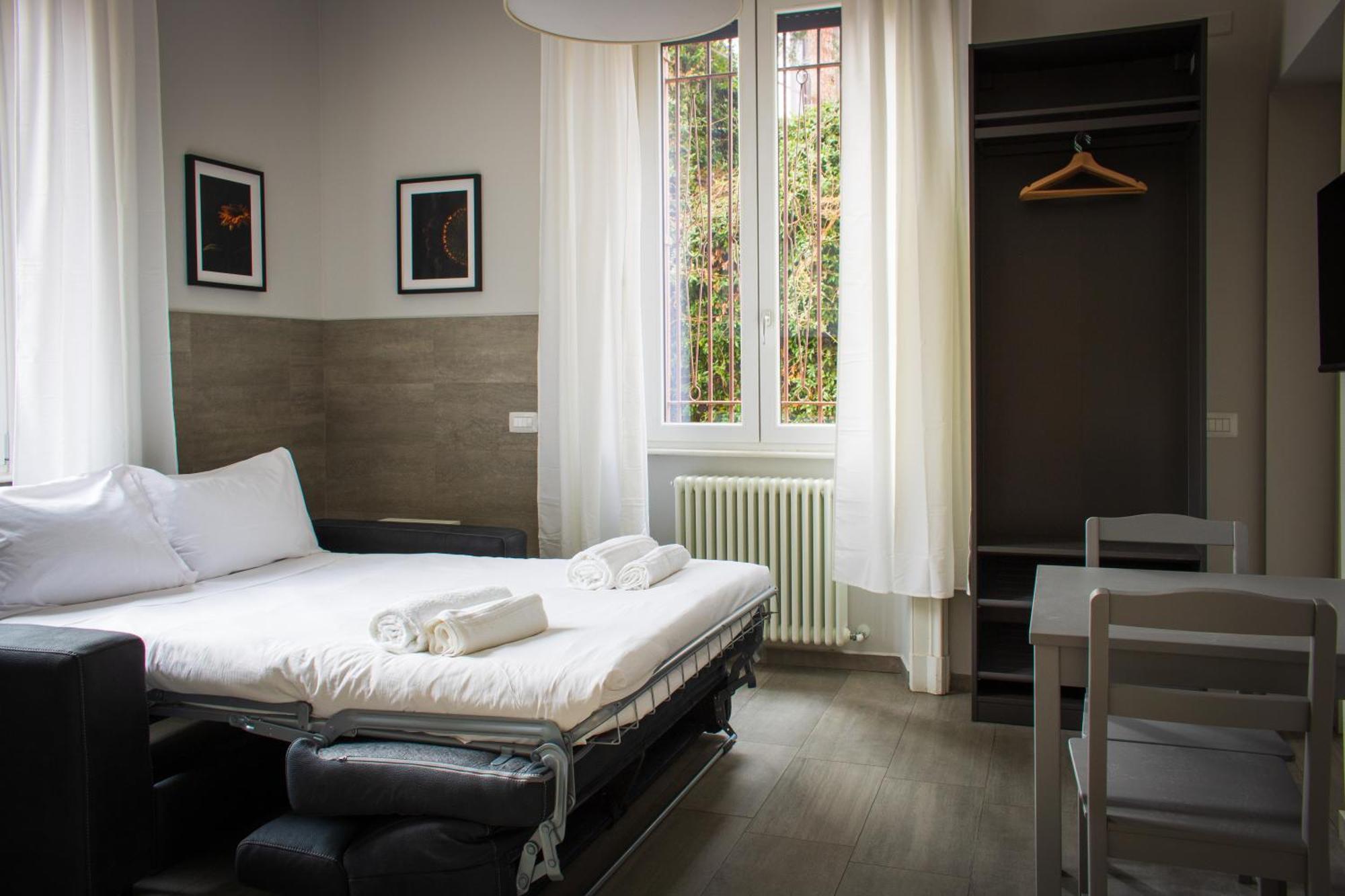 Rrrapido Holy Suites And Rooms - Via Sardegna Milano Eksteriør billede